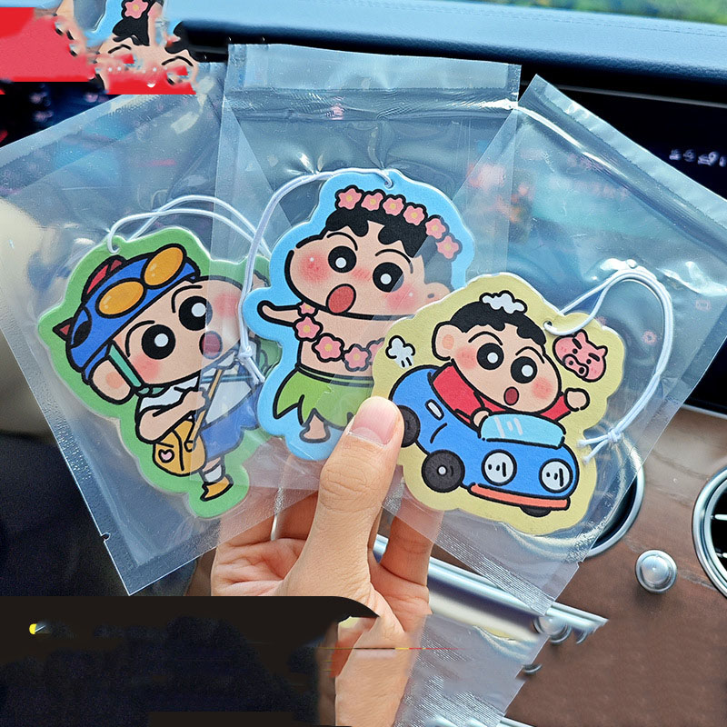 Car Accessories Hanging From Mirror - Kawaii Shin Chan Auto Luchtverfrisser Hangende